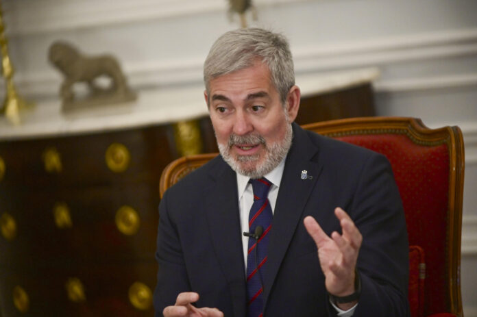 Imagen de archivo del presidente del Gobierno de Canarias, Fernando Clavijo, durante un viaje a Argentina. EFE/ Matías Campaya
