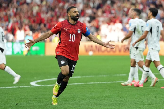 Fotografía del 22 de junio de 2026 en la que se observa a Mohamed Salah, de Egipto, al celebrar después de marcar un gol durante el partido de la fase de grupos de la Copa Mundial de la FIFA 2026 entre Nueva Zelanda y Egipto, en Vancouver (Canadá). EFE/BOB FRID
