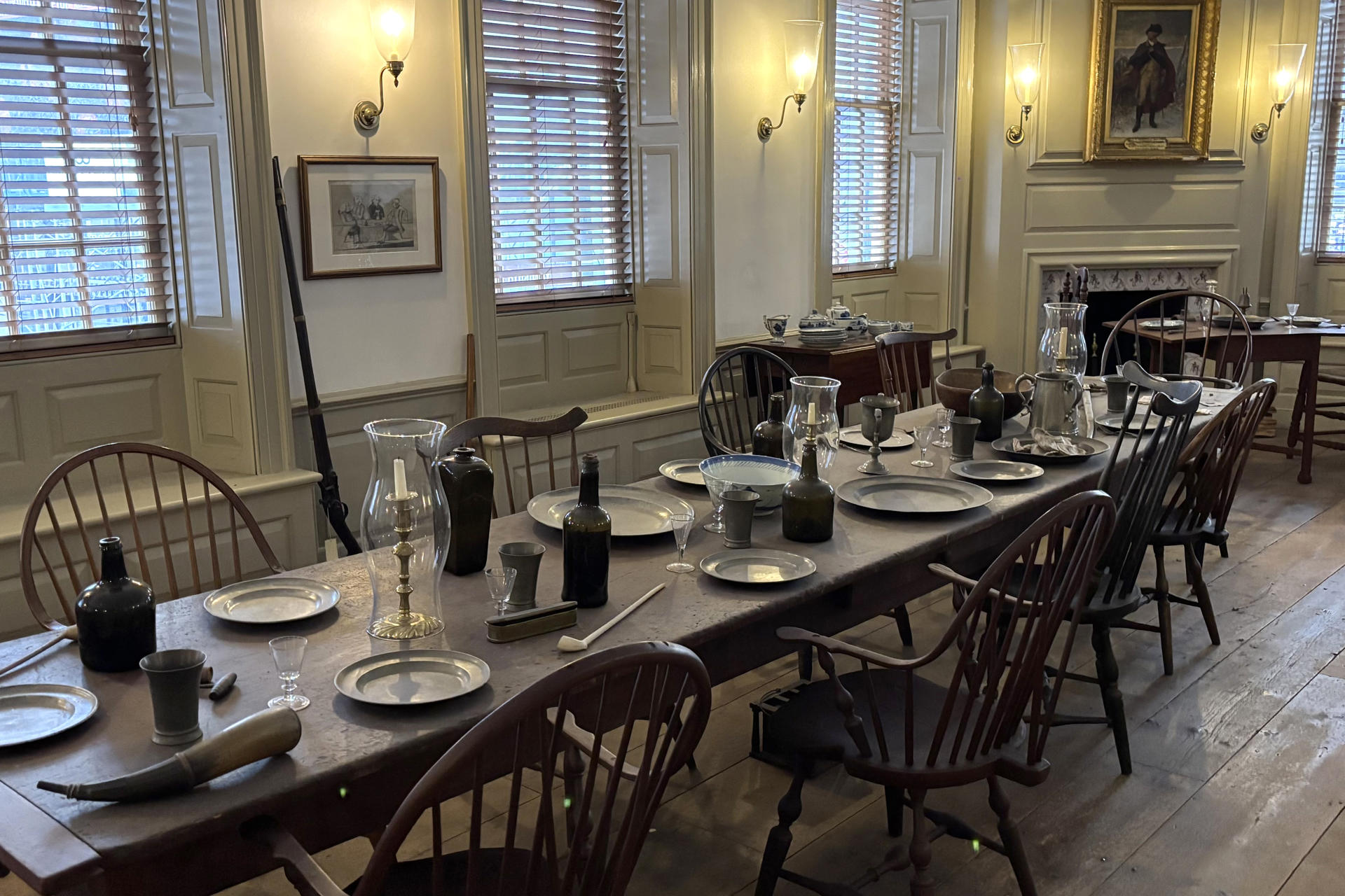 Fotografía del 16 de junio de 2026 que muestra el interior del histórico bar-restaurante Fraunces Tavern en Manhattan, Nueva York (Estados Unidos). EFE/Esteban Capdepon
