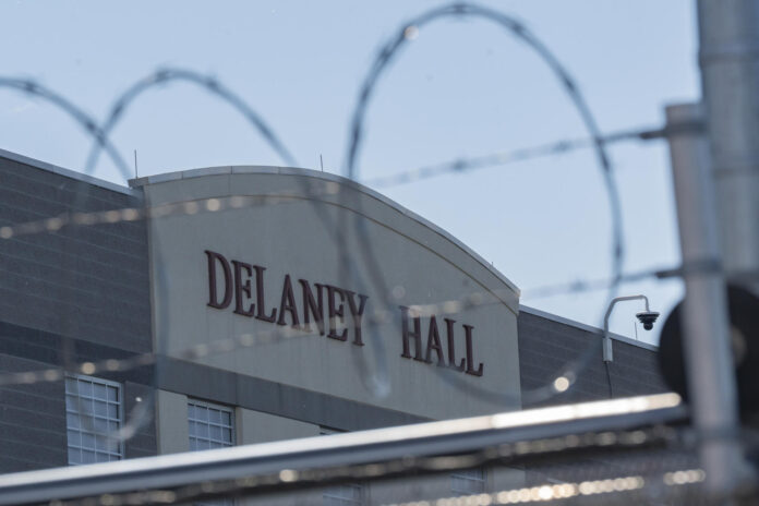 Fotografía de archivo que muestra el centro de detención de inmigrantes Delaney Hall en Nueva Jersey (EE.UU.). EFE/ Ángel Colmenares
