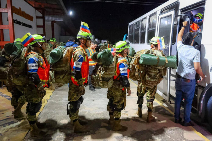 Llegada a Venezuela de un equipo de rescatistas, personal médico y perros de rescate enviados desde El Salvador para apoyar en las labores de búsqueda y rescate en el país sudamericano, golpeado el miércoles por dos fuertes terremotos que hasta el momento dejan 188 fallecidos y 1.520 heridos. EFE/ Presidenta Delcy Rodríguez en X - SOLO USO EDITORIAL/SOLO DISPONIBLE PARA ILUSTRAR LA NOTICIA QUE ACOMPAÑA (CRÉDITO OBLIGATORIO) -

