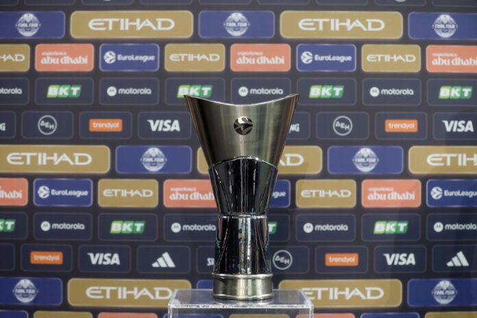Trofeo de la Euroliga, el pasado 23 de mayo durante la Final A Cuatro en Atenas. EFE/EPA/Georgia Panagopoulou
