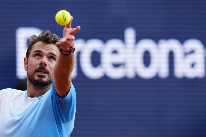 El tenista suizo Stan Wawrinka durante su partido contra el británico Cameron Norrie en la primera jornada del ATP 500 Barcelona Open Banc Sabadell-Trofeo Conde de Godó. EFE/Alejandro García
