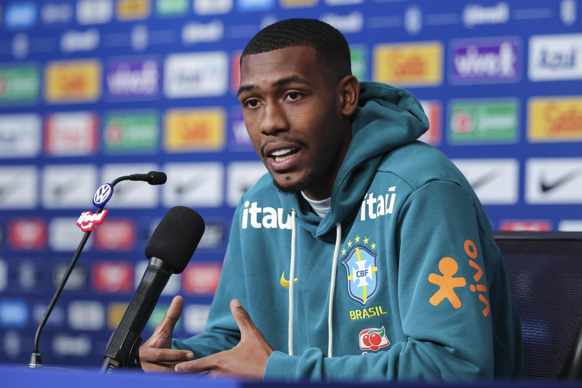 Rayan, de Brasil, habla durante una rueda de prensa este viernes en Basking Ridge, Nueva Jersey (Estados Unidos). EFE/ Sebastiao Moreira
