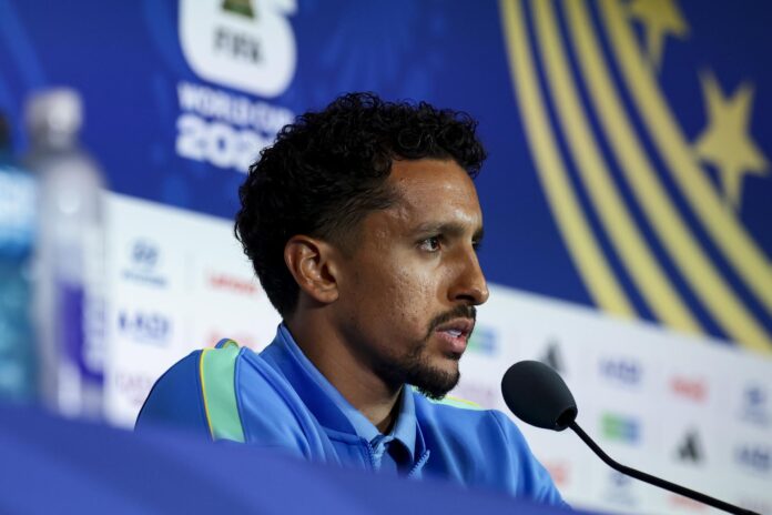 El jugador de la selección brasileña de fútbol Marquinhos asiste a una rueda de prensa en Houston, Texas (EE.UU.). EFE/CHRISTOPHER NEUNDORF
 
//////////
 
HOUSTON (United States), 29/06/2026.- Brazil's national soccer team player Marquinhos attends a press conference in Houston, Texas, USA, 28 June 2026. Brazil will face Japan on 29 June in a FIFA World Cup 2026 round of 32 match. (Mundial de Fútbol, Brasil, Japón) EFE/EPA/CHRISTOPHER NEUNDORF

