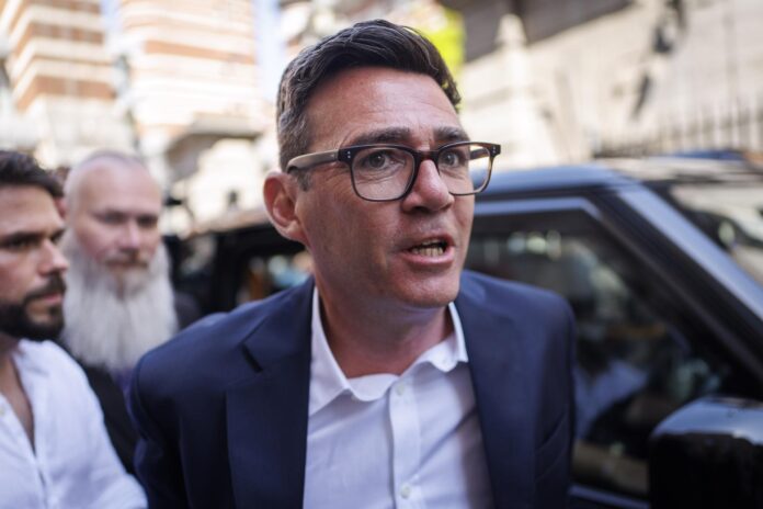 Andy Burnham, el pasado 22 de junio a su llegada al Palacio de Westminster en Londres, Reino Unido. EFE/EPA/Tolga Akmen
