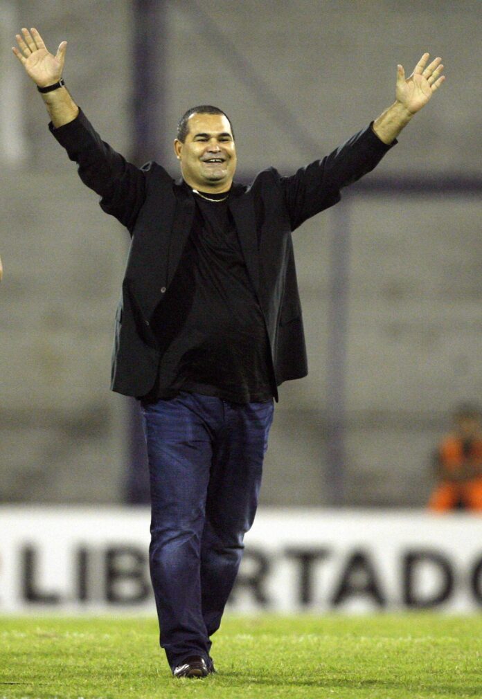 El ex guardameta paraguayo del Vélez Sarsfield de Argentina, José Luis Chilavert, en foto de archivo de LEO LA VALLE. EFE
