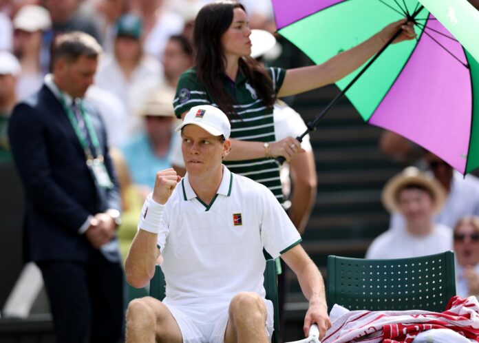 El tenista italiano Jannik Sinner, número 1 del mundo, en su estreno en WimbledonEFE/EPA/ADAM VAUGHAN
