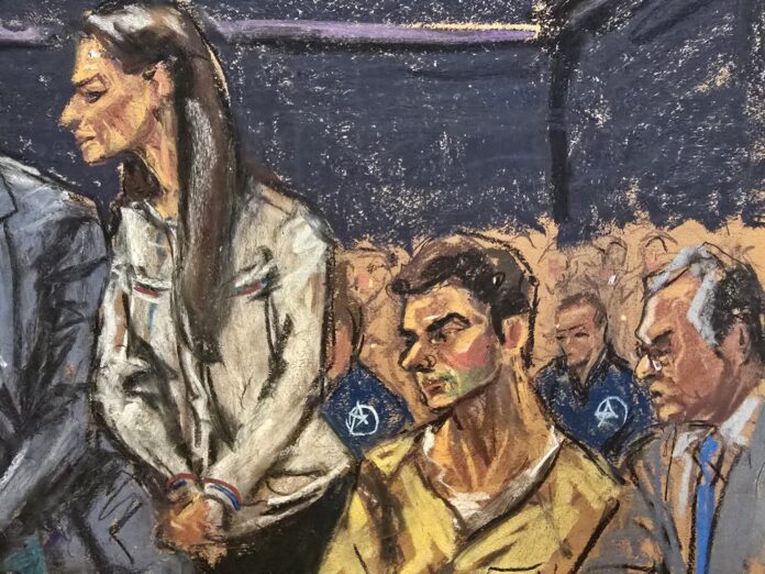 Fotografía de un dibujo realizado por la artista Jane Rosenberg que muestra a Luigi Mangione (c) junto a sus abogados defensores Karen Friedman Agnifilo (i) y Marc Agnifilo durante una audiencia este lunes, en un tribunal de Nueva York (Estados Unidos). EFE/ Jane Rosenberg
