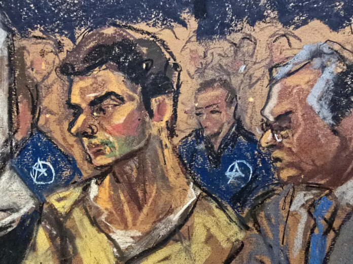 Fotografía de un dibujo realizado por la artista Jane Rosenberg que muestra a Luigi Mangione (i) junto a su abogado Marc Agnifilo durante una audiencia este lunes, en un tribunal de Nueva York (Estados Unidos). EFE/ Jane Rosenberg
