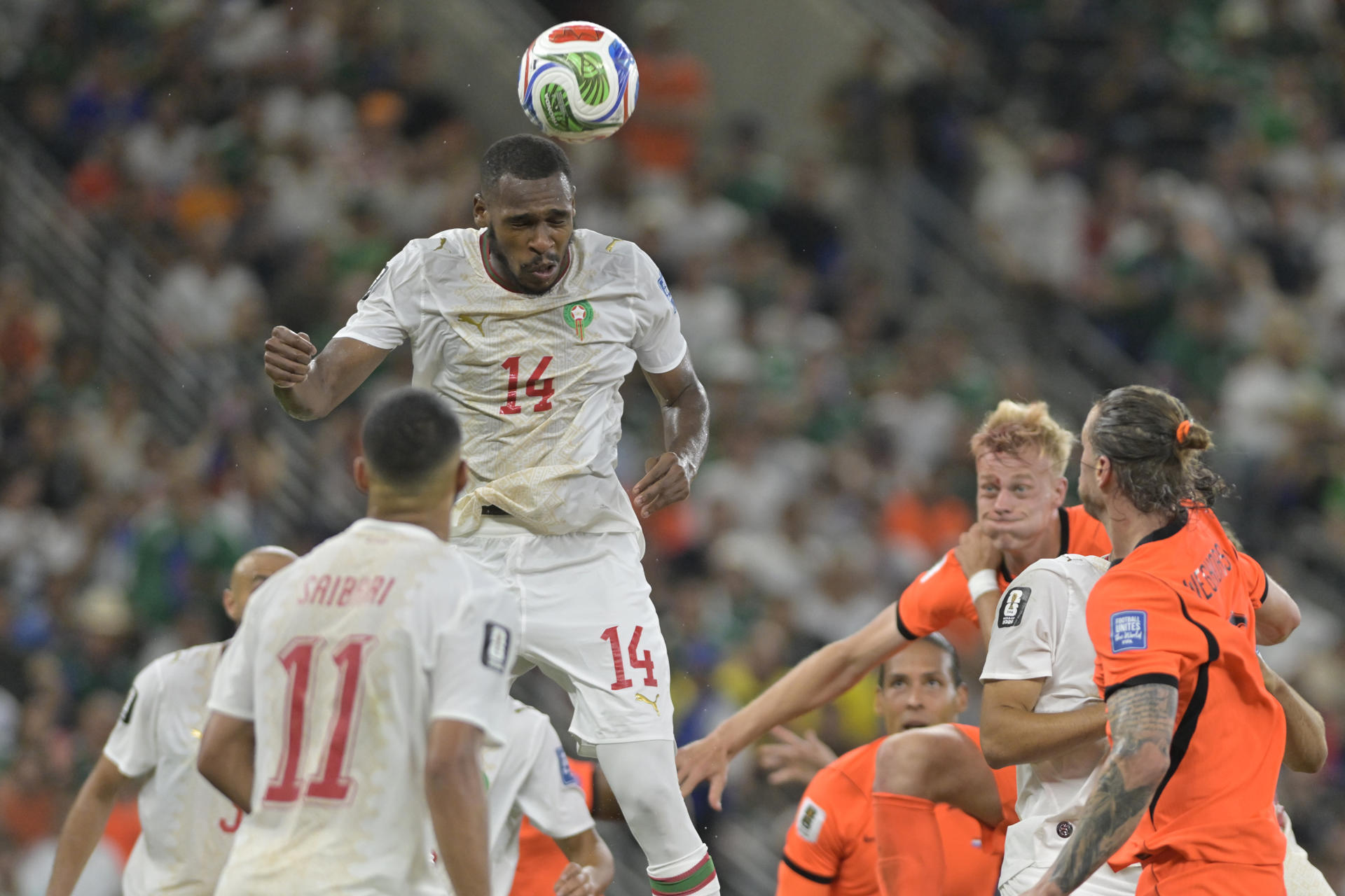 Issa Diop (14) anotó el gol del empate de Marruecos ante Países Bajos en los dieciseisavos de final del Mundial 2026 en Monterrey (México). EFE/Miguel Sierra
