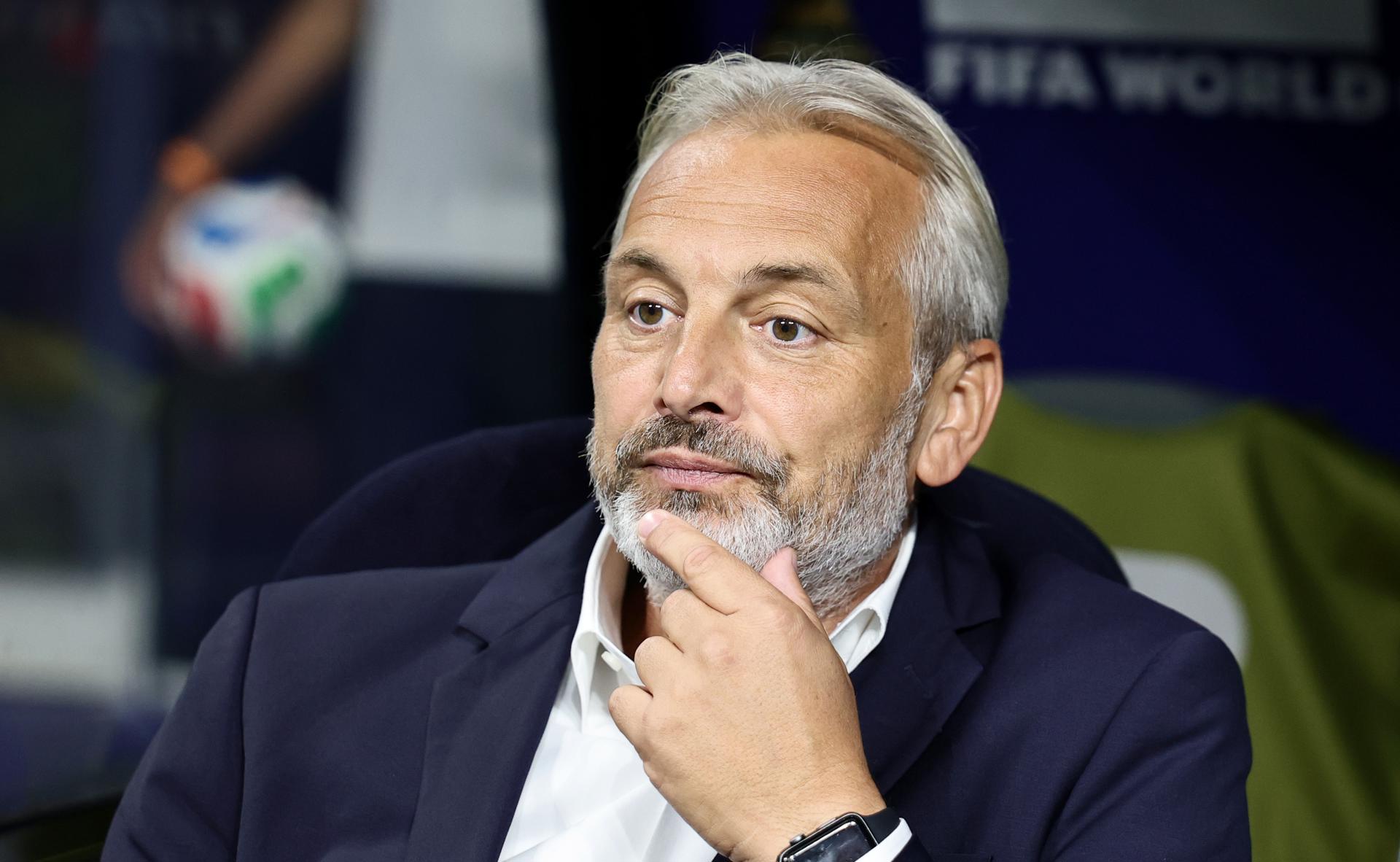 El seleccionador de República Democrática del Congo, Sébastien Desabre, quiere seguir sorprendiendo en el Mundial. Inglaterra es su póximo desafío, este miércoles en Atlanta. EFE/EPA/RONALD WITTEK
