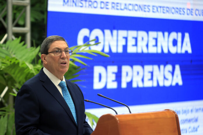 El ministro cubano de Relaciones Exteriores, Bruno Rodríguez, habla durante una rueda de prensa este martes, en La Habana (Cuba). EFE/ Ernesto Mastrascusa
