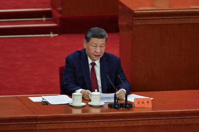 PEKÍN (China), 1 de julio de 2026.- El presidente chino Xi Jinping pronuncia un discurso durante la celebración del 105.º aniversario de la fundación del Partido Comunista Chino en el Gran Salón del Pueblo, en Pekín, China, el 1 de julio de 2026.
EFE/EPA/ANDRES MARTINEZ CASARES
