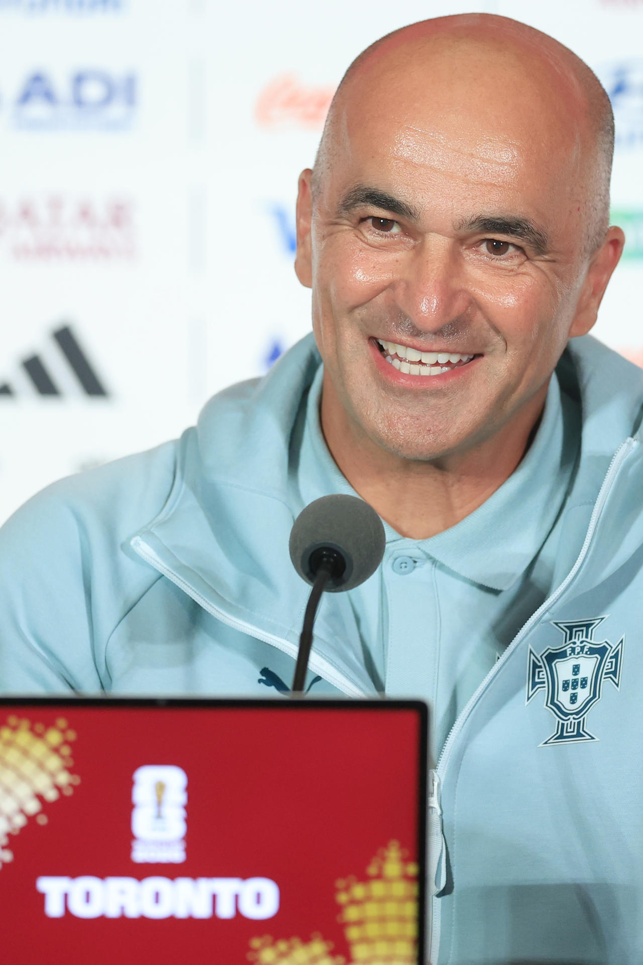 El seleccionador de Portugal, Roberto Martínez, en rueda de prensa en Toronto (Canadá). EFE/Bienvenido Velasco
