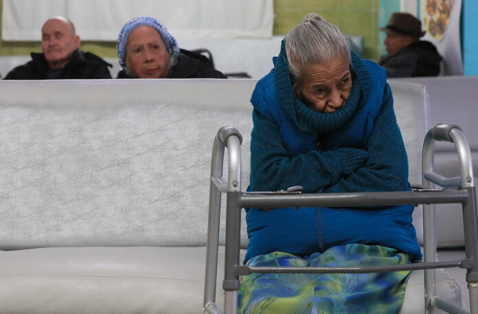 Fotografía de archivo donde se observa a una adulta mayor en el asilo Senecú de Ciudad Juárez en Chihuahua (México). EFE/ Luis Torres
