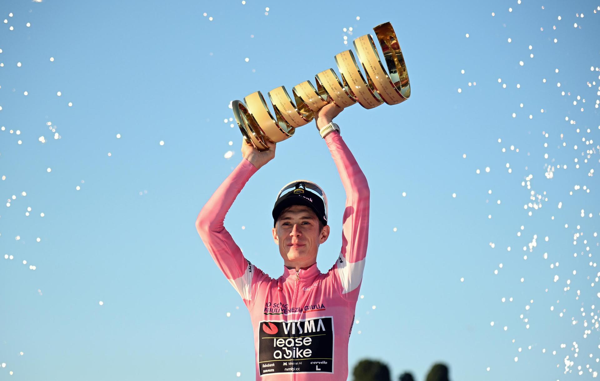 El ciclista danés Jonas Vingegaard en una imagen de archivo. EFE/EPA/FABIO CIMAGLIA
