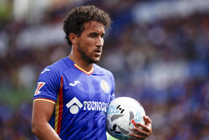 El nuevo jugador del Como italiano, Luis Milla, en una foto de archivo con su anterior club, el Getafe. EFE/ Daniel González
