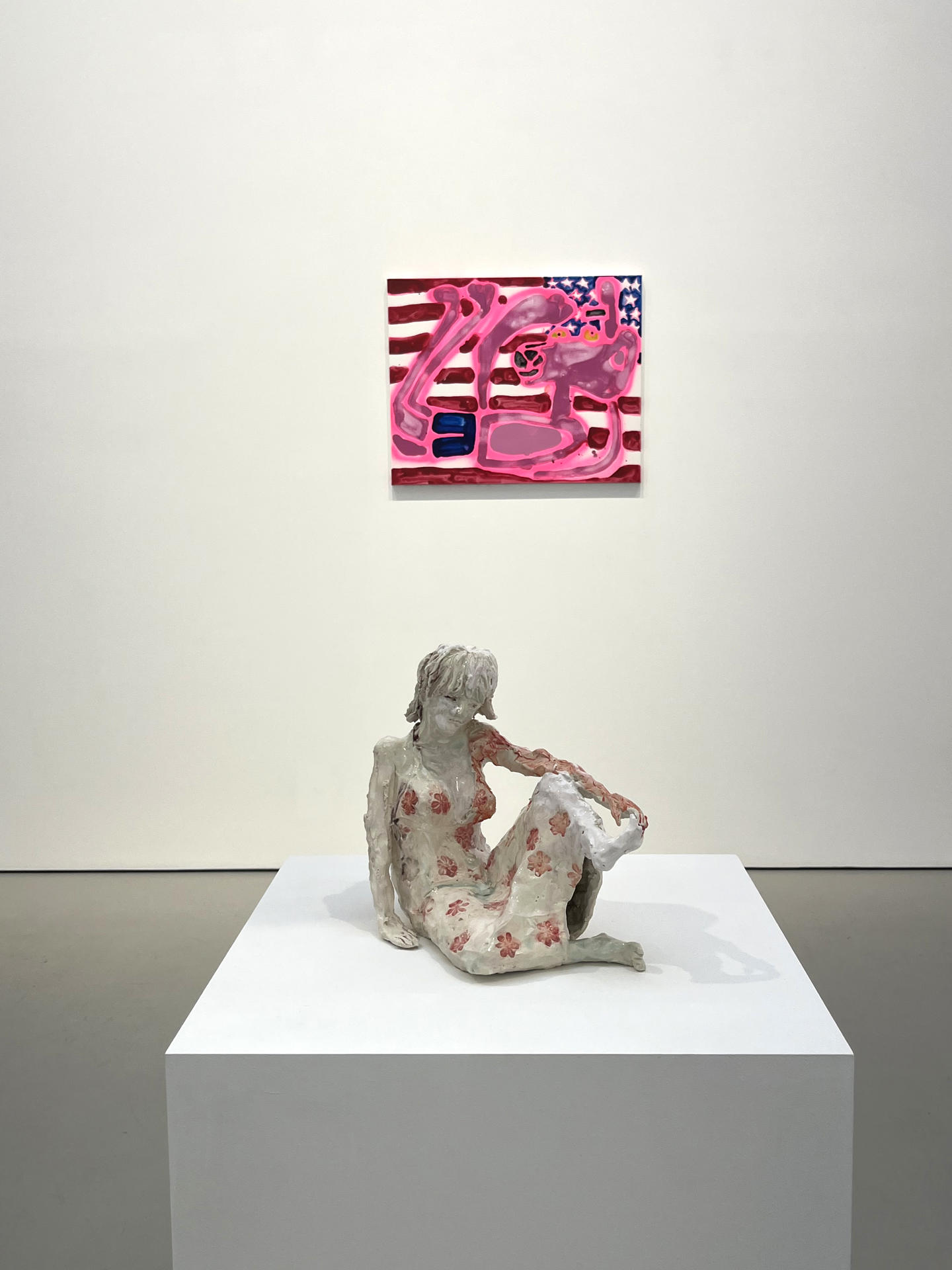 Fotografía del 26 de junio de 2026 que muestra la obra 'Floral Halter Dress' (2024) de la artista Cynthia Lahti en la exposición 'In Solidarity', en Nueva York (Estados Unidos). EFE/Nora Quintanilla
