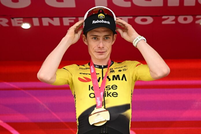 El danés Jonas Vingegaard Castelldefels, cerca de Barcelona, EFE/EPA/GUILLAUME HORCAJUELO
