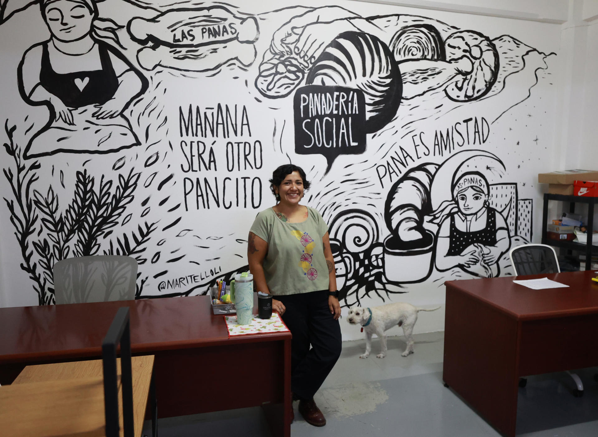 La repostera Rosalía Trujano Ortega posa durante una entrevista con EFE este miércoles, en Ciudad de México (México). EFE/ Mario Guzmán
