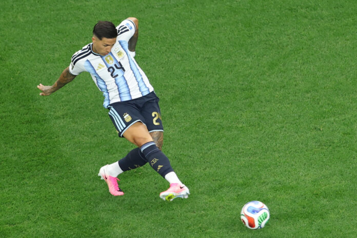 El centrocampista de Argentina Enzo Fernández en el partido del Mundial 2026 entre Argentina y Austria, en Arlington, Texas. EFE/Mariscal
