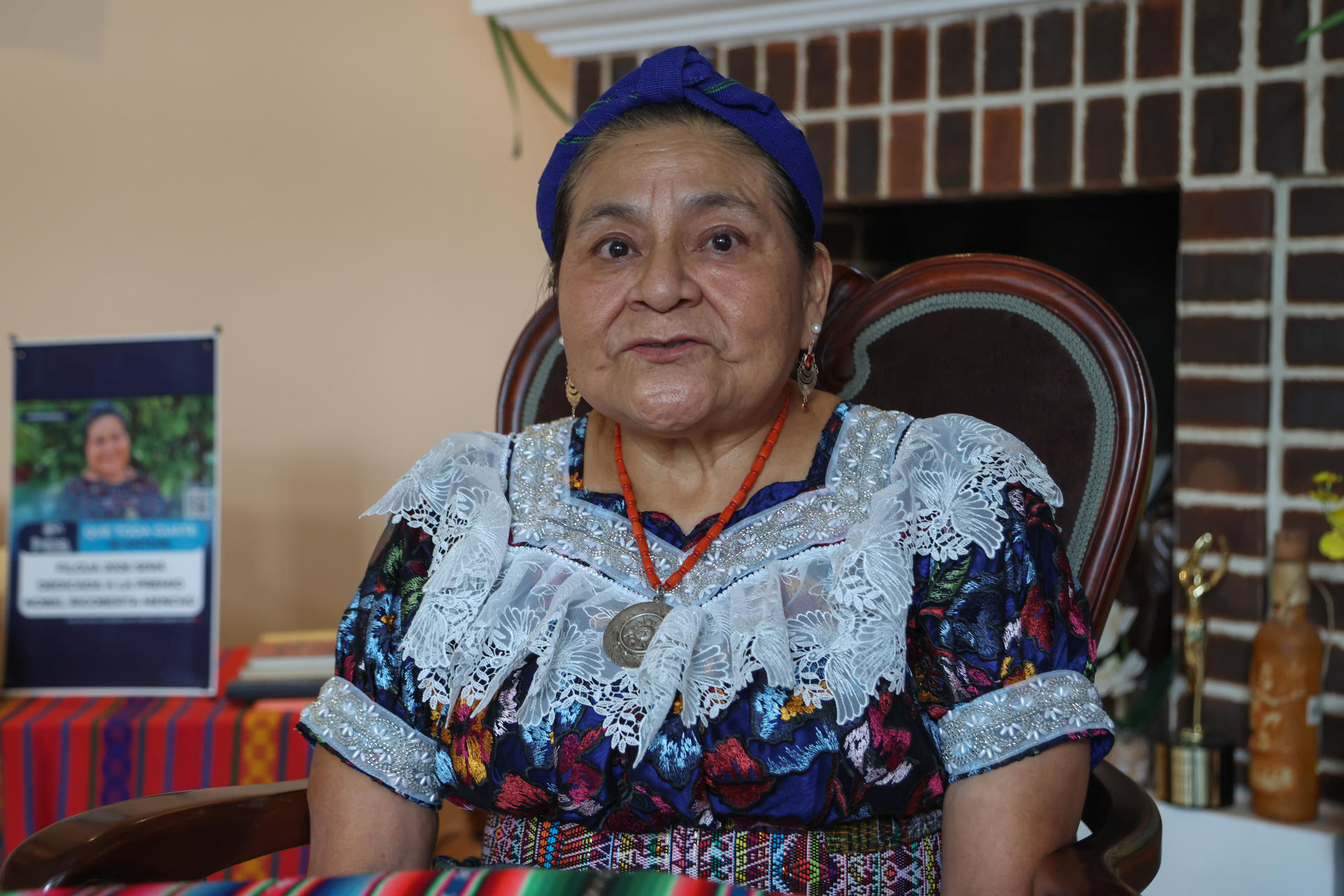 Fotografía del 24 de junio de 2026 que muestra a la Premio Nobel de la Paz 1992, la guatemalteca Rigoberta Menchú Tum, hablando durante una entrevista con EFE, en Ciudad de Guatemala (Guatemala). EFE/ Mariano Macz
