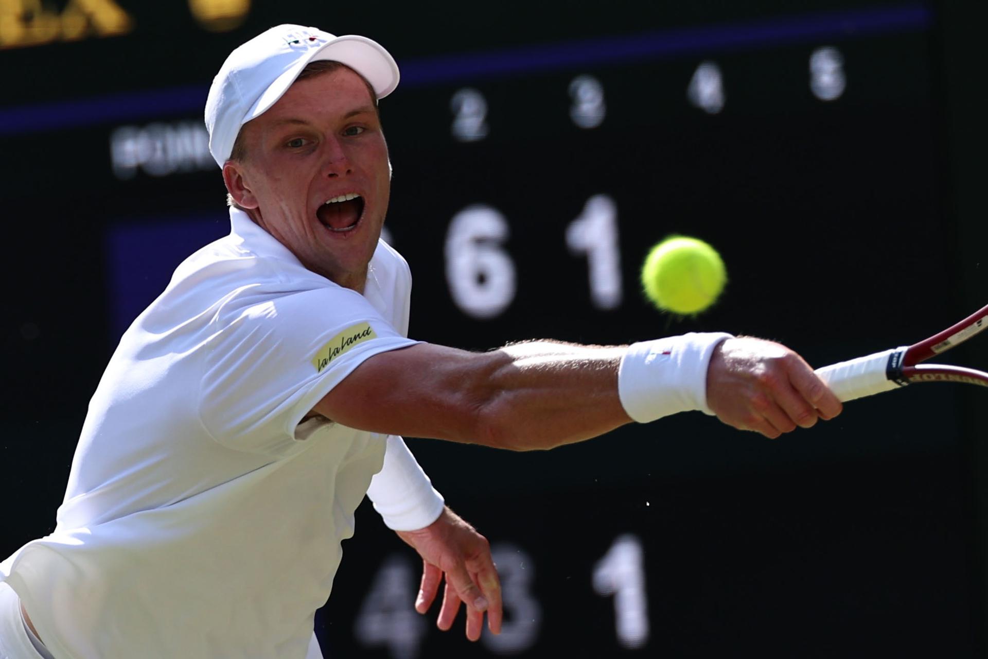 Jenson Brooksby, durante su partido ante Jannik Sinner en los dieciseisavos de Wimbledon. EFE/EPA/NEIL HALL
