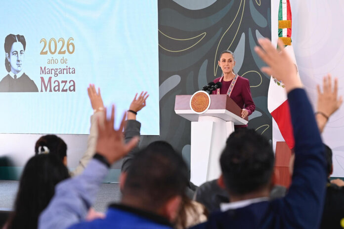 Fotografía cedida por la presidencia de México, de la mandataria mexicana, Claudia Sheinbaum, durante una rueda de prensa en la Ciudad de Morelia, Michoacán (México). EFE/ Presidencia de México /SOLO USO EDITORIAL/ NO VENTAS/ SOLO DISPONIBLE PARA ILUSTRAR LA NOTICIA QUE ACOMPAÑA (CRÉDITO OBLIGATORIO)
