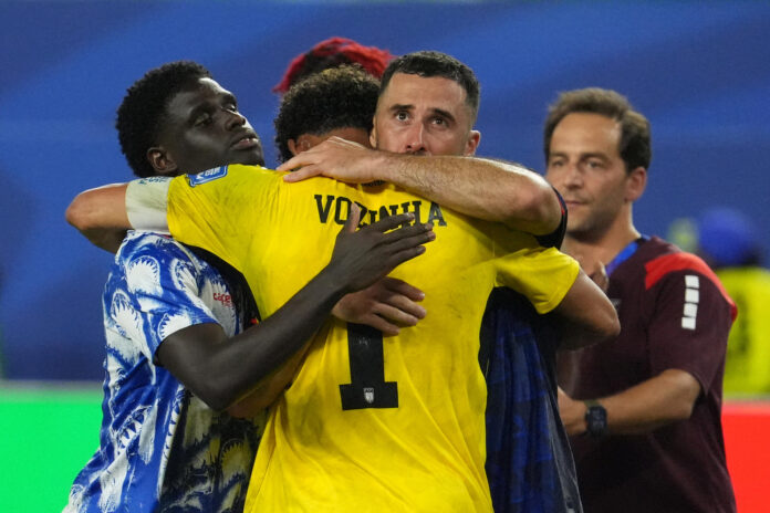 Vozinha (c) de Cabo Verde reacciona este viernes, en un partido de los dieciseisavos de final del Mundial de la FIFA 2026 entre Argentina y Cabo Verde en el estadio Hard Rock en Miami (EE.UU.). EFE/ Alberto Boal
