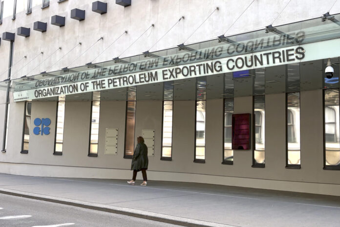 Imagen de archivo de la sede de la Organización de Países Exportadores de Petroleo (OPEP) en Viena. EFE/ Núria Morchón
