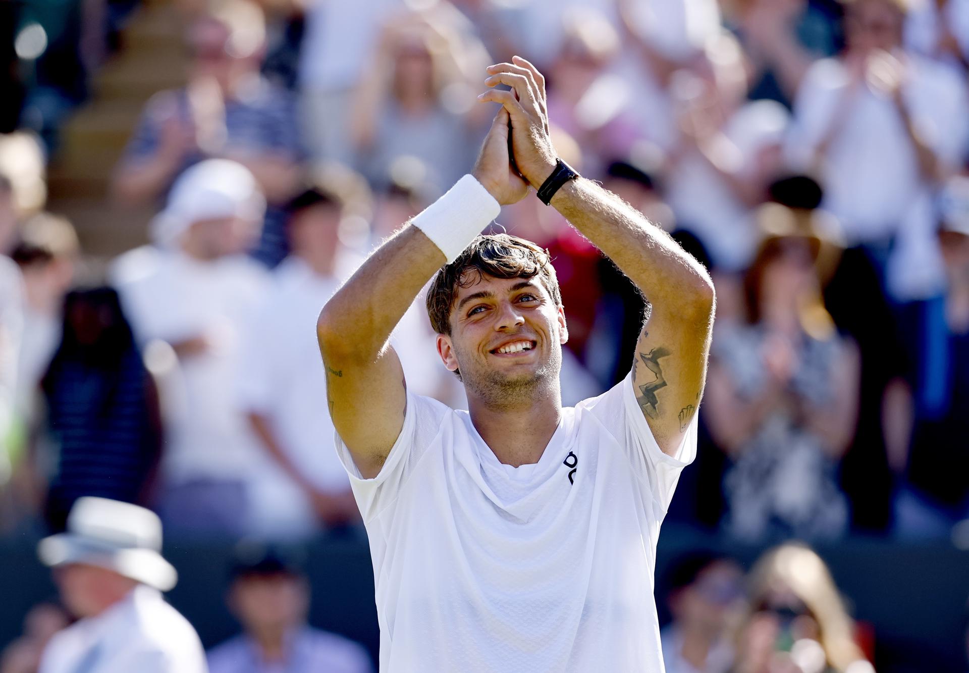 .El italiano Flavio Cobolli, noveno favorito,en dieciseisavos de final de Wimbleon..EFE/EPA/TOLGA AKMEN