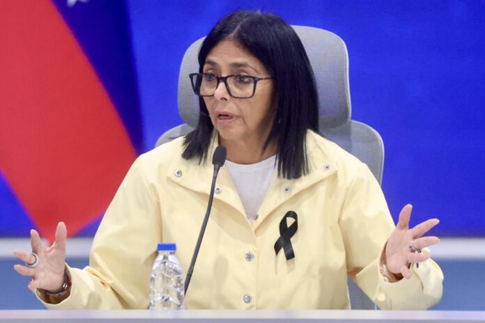 Fotografía del 3 de julio de 2026 de la presidenta encargada de Venezuela, Delcy Rodríguez, durante una rueda de prensa este jueves, en Caracas (Venezuela). EFE/ Iván Cárdenas
