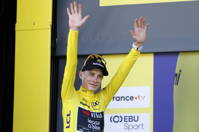 El danés Jonas Vingegaard (Visma Lease a Bike) en Barcelona, EFE/EPA/YOAN VALAT
