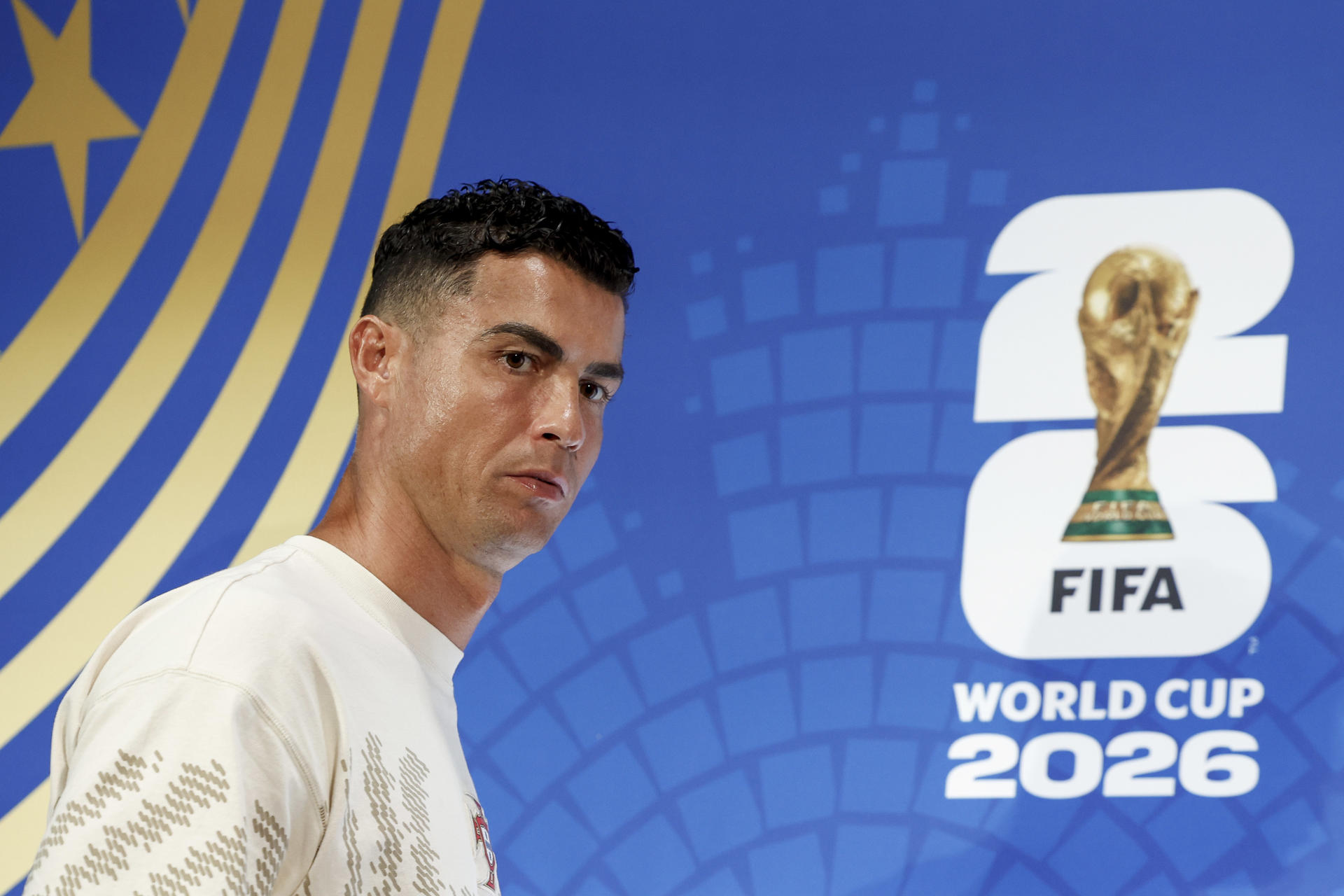 Cristiano Ronaldo, durante la rueda de prensa ofrecida tras el entrenamiento de Portugal en Dallas, previo al partido ante España de los octavos de final del Mundial 2026. EFE/Mariscal
