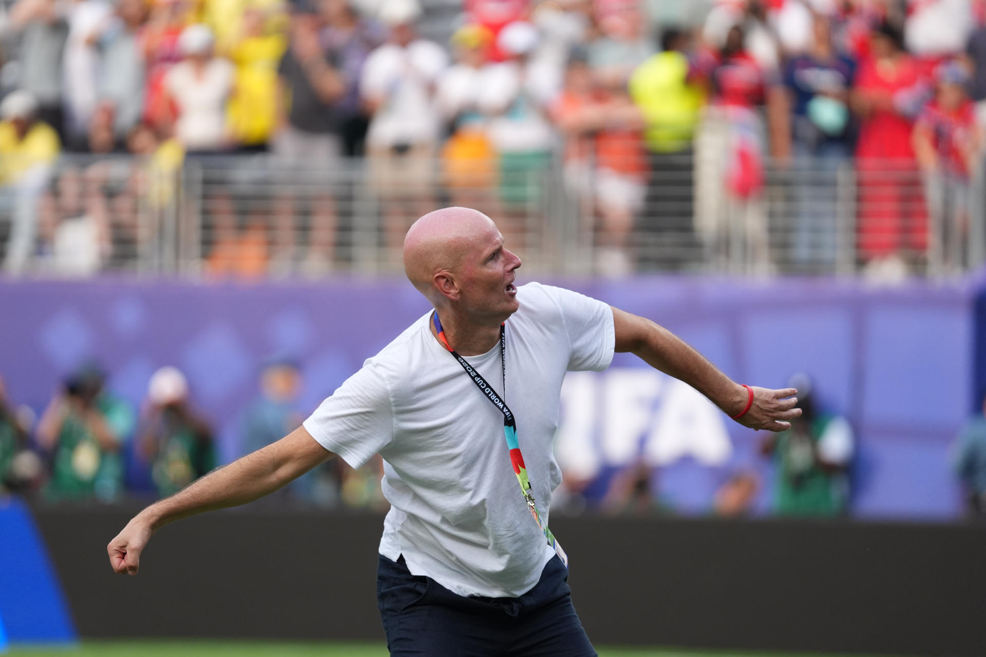 El seleccionador de Noruega Stale Solbakken celebra este domingo en un partido por los octavos de final del Mundial de la FIFA 2026 ante Brasil en el estadio MetLife. EFE/ Angel Colmenares