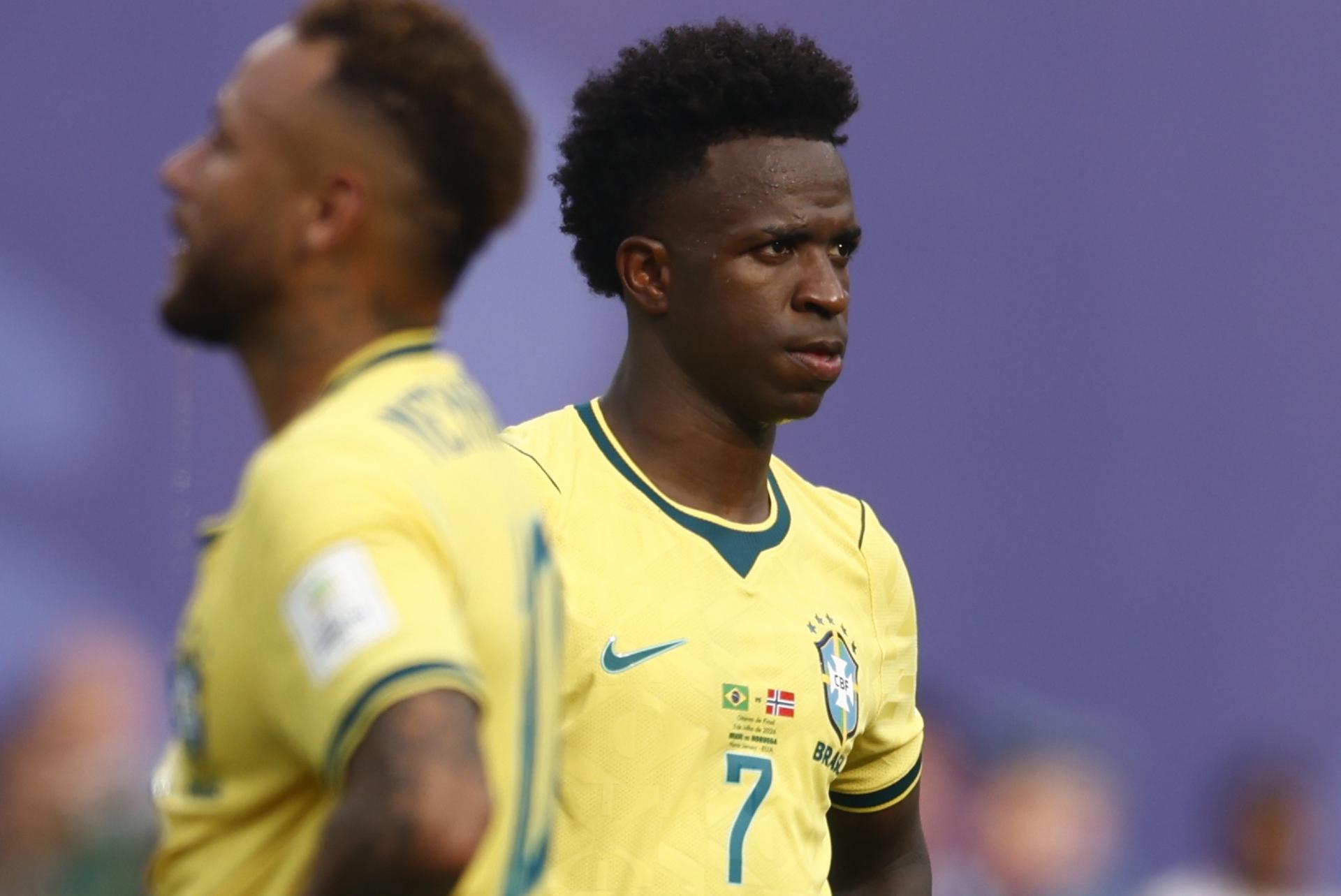 Vinícius Júnior, de Brasil, reacciona al final de un partido por los octavos de final del Mundial 2026 entre Brasil y Noruega en el estadio MetLife en Nueva Jersey (EE.UU.). EFE/WILL OLIVER
