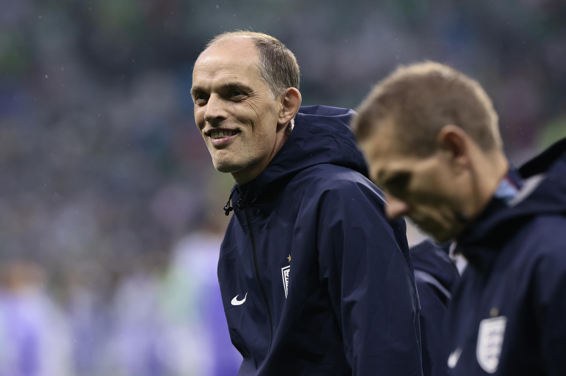 El seleccionador de Inglaterra, Thomas Tuchel, durante el partido de los octavos de final del Mundial de la FIFA 2026 entre México e Inglaterra en el estadio Azteca en la Ciudad de México (México). EFE/ José Méndez
