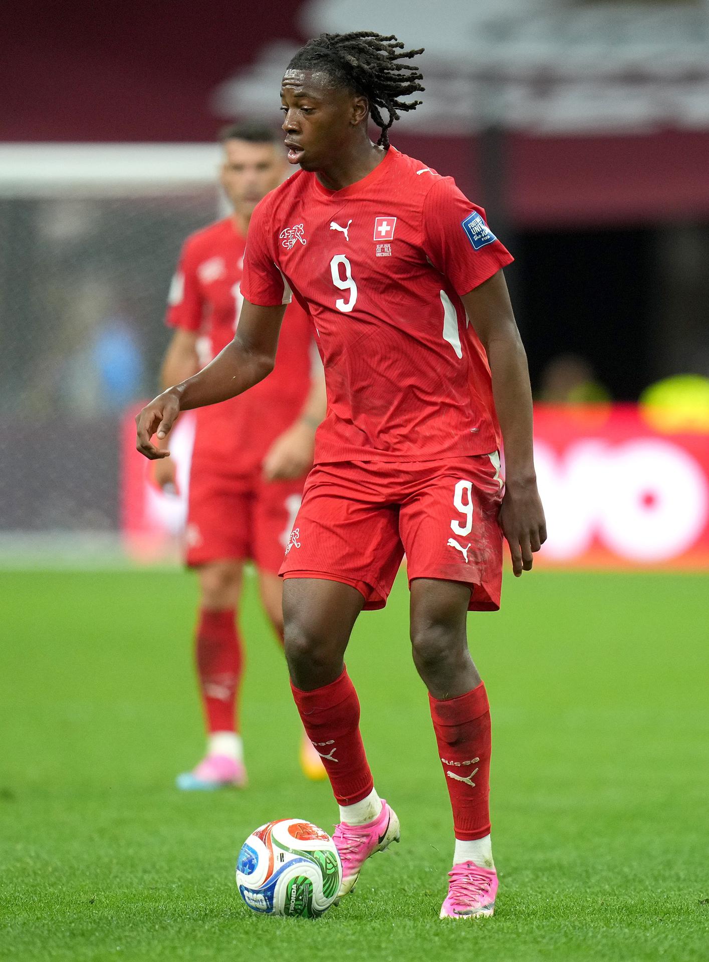 Fotografía del 2 de julio de 2026 en la que se observa a Johan Manzambi, de Suiza, en acción durante el partido de dieciseisavos de final del Mundial 2026 entre Suiza y Argelia, en Vancouver (Canadá). EFE/BOB FRID

