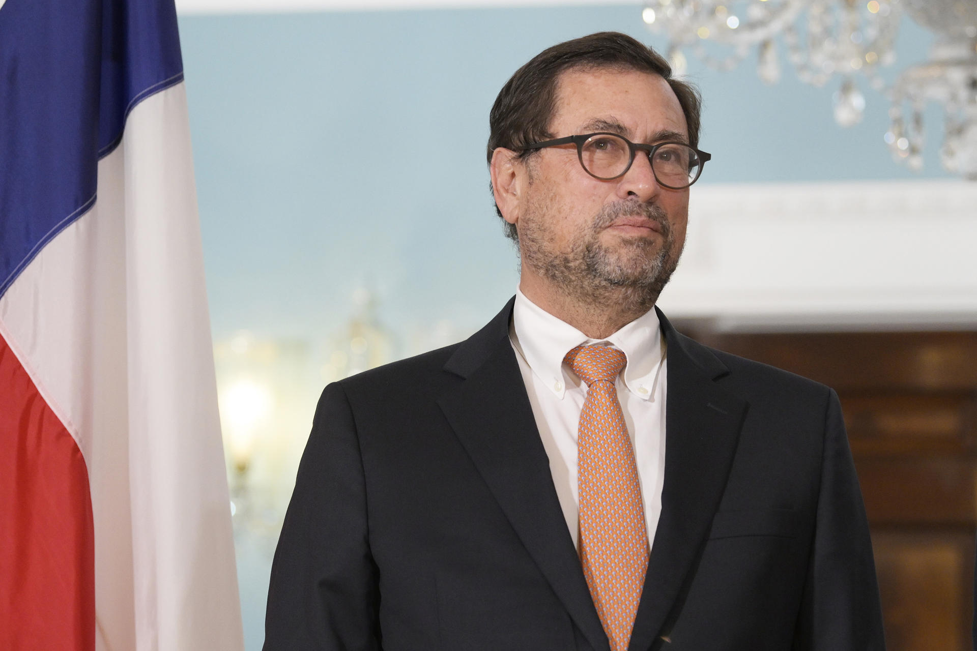 El ministro de Relaciones Exteriores de Chile, Francisco Pérez Mackenna, reacciona previo a una reunión bilateral con el secretario de Estado de Estados Unidos, Marco Rubio, este lunes en Washington (Estados Unidos). EFE/ Lenin Nolly
