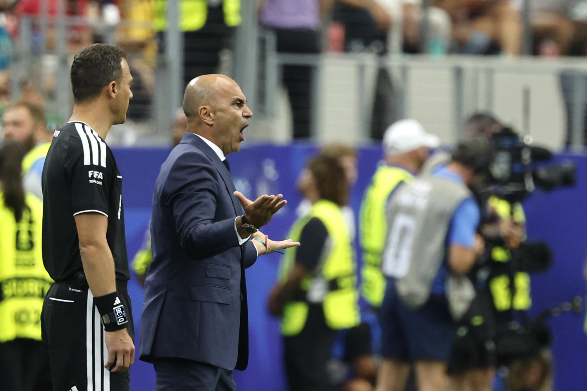 El seleccionador de Portugal, Roberto Martínez, reacciona en un partido de los octavos de final del Mundial de la FIFA 2026. EFE/ Mariscal
