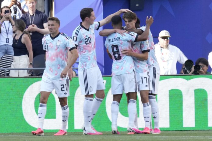 De Ketelaere celebra el 1-2 ante Estados Unidos. EFE/EPA/STEPHEN BRASHEAR
