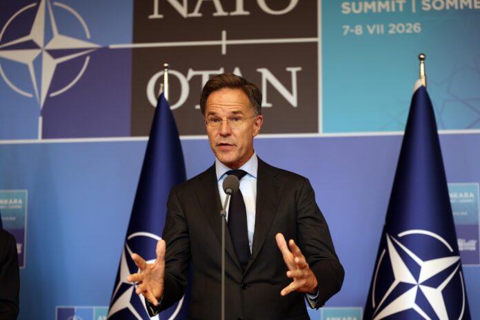 El secretario general de la OTAN, Mark Rutte, habla en una rueda de prensa durante el Foro de la Industria de Defensa de la OTAN en Ankara, Turquía, el 07 de julio de 2026. La cumbre se celebra los días 07 y 08 de julio, con el objetivo de fortalecer la producción industrial de defensa y garantizar la ayuda militar a largo plazo para Ucrania. (Turquía, Ucrania) EFE/EPA/GEORGI LICOVSKI
