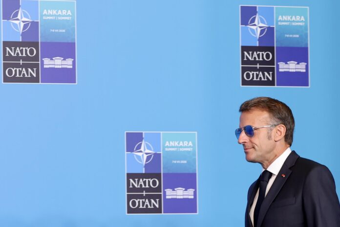 - El presidente francés Emmanuel Macron llega a la Cumbre de la OTAN 2026 en Ankara, Turquía, el 08 de julio de 2026. La Cumbre de la OTAN se lleva a cabo los días 07 y 08 de julio. (Turquía) EFE/EPA/GEORGI LICOVSKI
