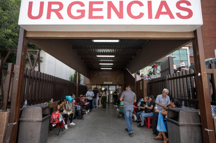 Fotografía de archivo de la zona de urgencias del Hospital de zona Numero 21 del Instituto Mexicano del Seguro Social (IMSS). EFE/Miguel Sierra
