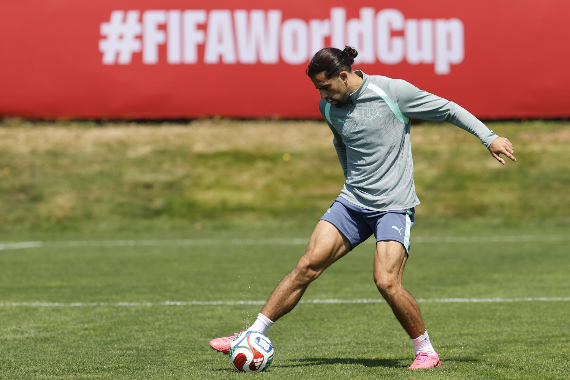 Ricardo Rodríguez, jugador de la selección de Suiza. EFE/EPA/PETER KLAUNZER
