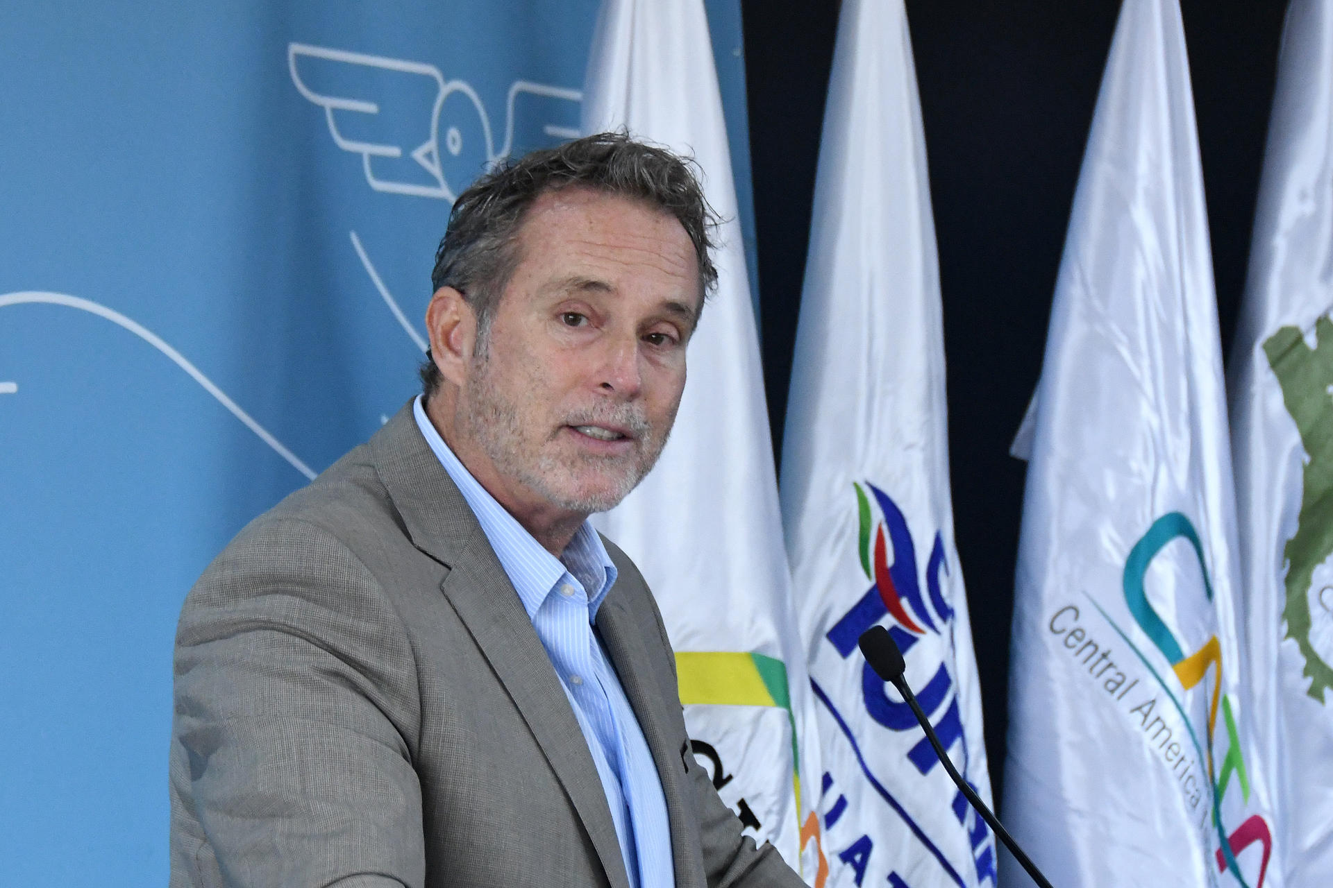 El director del Instituto Guatemalteco de Turismo, Harris Whitbeck, habla durante la presentación de la feria Centroamérica Travel Market Guatemala 2026 este jueves, en Ciudad de Guatemala (Guatemala). EFE/ Alex Cruz
