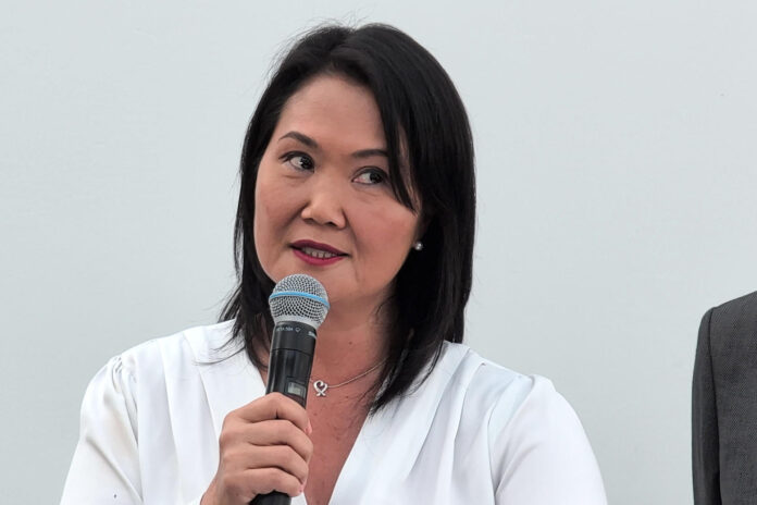 Fotografía de archivo en la que se captó a la presidenta electa de Perú, Keiko Fujimori, durante una rueda de prensa, en Lima (Perú). EFE/Fernando Gimeno
