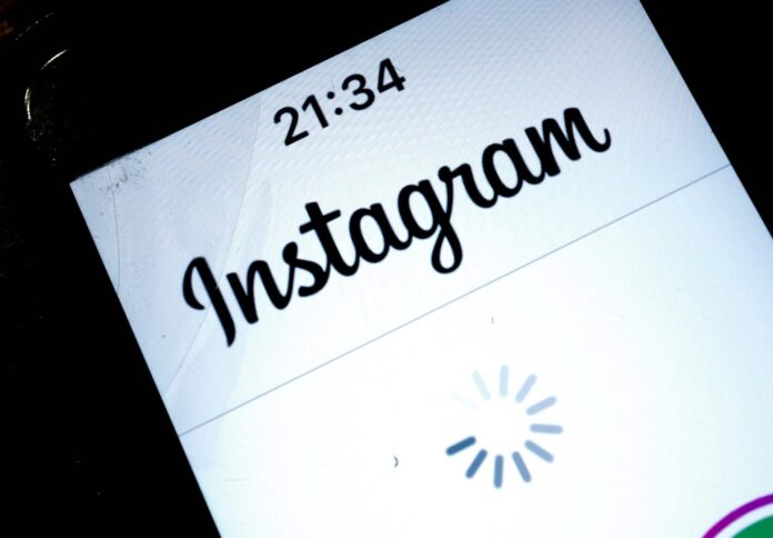 Fotografía de archivo de la aplicación de Instagram en un teléfono móvil. EFE/EPA/FILIP SINGER
