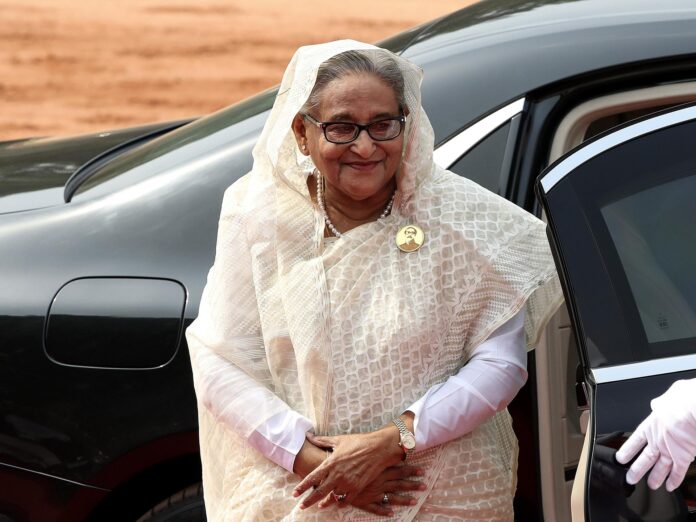 Imagen de archivo de la ex primera ministra de Bangladesh, Sheikh Hasina, en el Palacio Presidencial de Nueva Delhi, India, el 22 de junio de 2024. 
EFE/EPA/HARISH TYAGI
